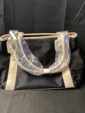 Beautiful Black Tan Leather Trim Maxx New York Bag